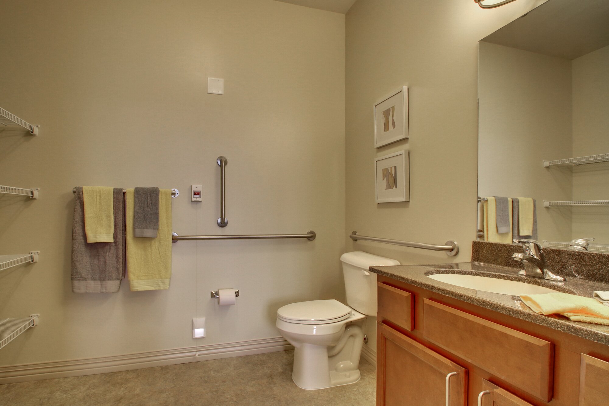 Apartments Gal One Bedroom Apartment 06