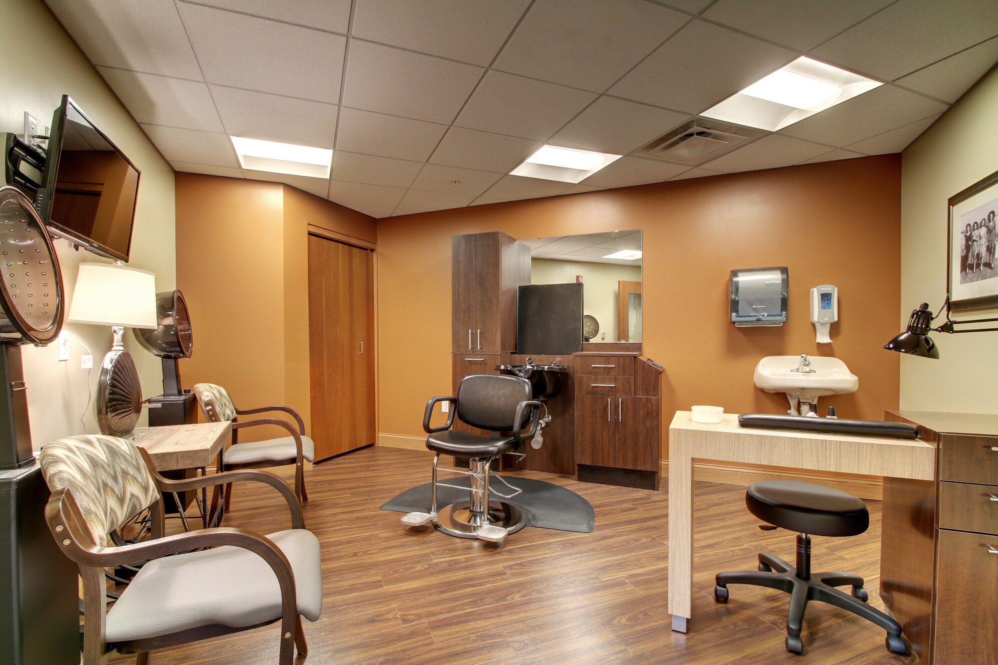 Beauty Salon Amenities