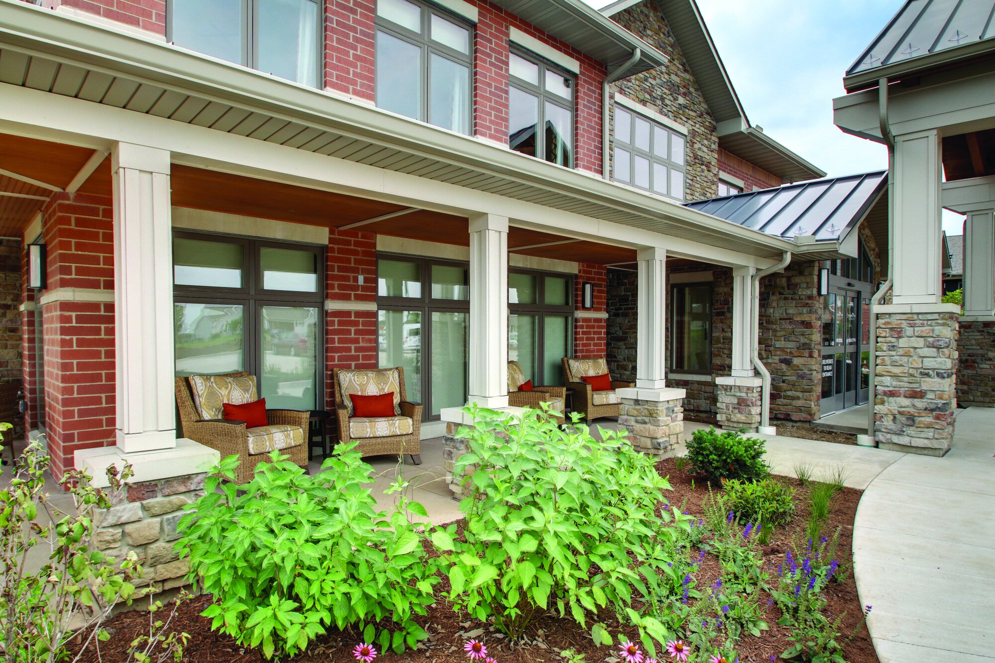 About Gallery Exterior 04